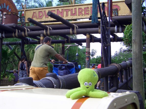 093 - Pupuce  Adventureland